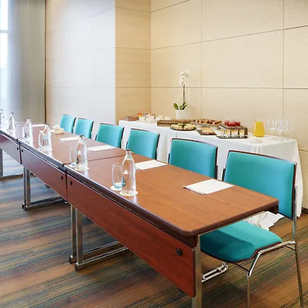 Puerta De Bilbao Баракальдо