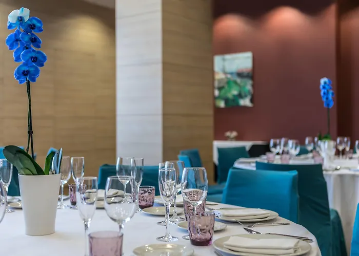 Puerta De Bilbao Hotel 4*