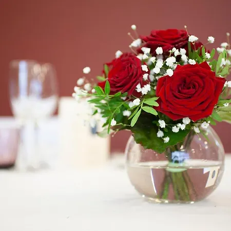 Hotel Puerta De Bilbao 4*