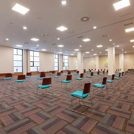 毕尔巴鄂门酒店 4*
