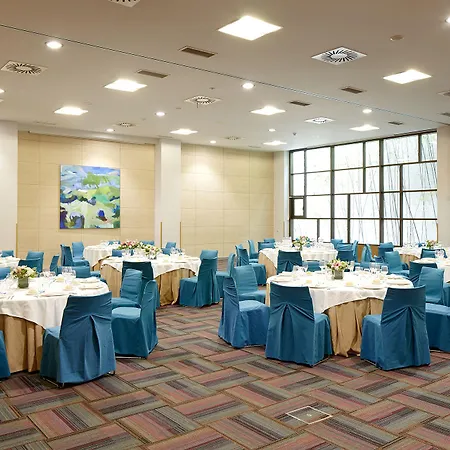 Puerta De Bilbao Hotel