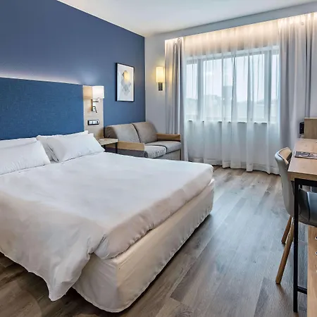 Hotel Puerta De Bilbao