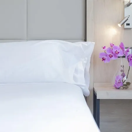 Hotel Puerta De Bilbao