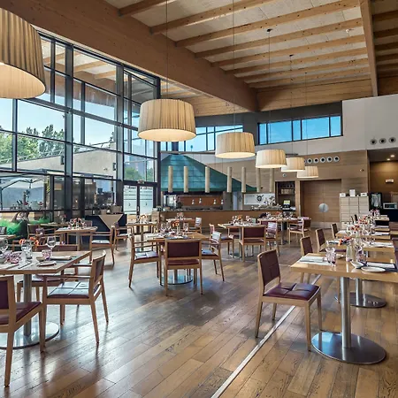 Hotel Puerta De Bilbao 4*