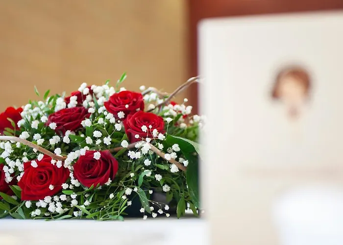 ホテル Puerta De Bilbao 4*