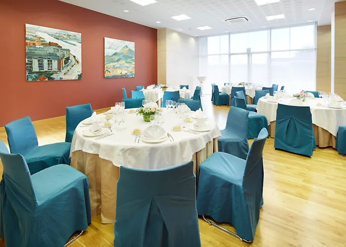 Hotel Puerta De Bilbao