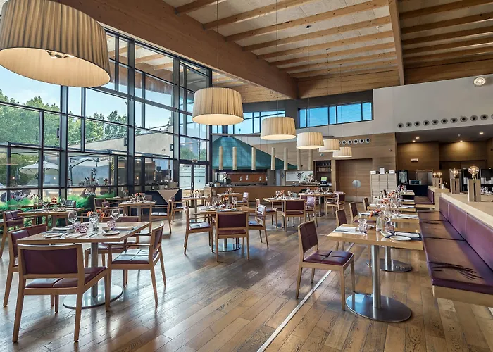 Hotel Puerta De Bilbao 4*